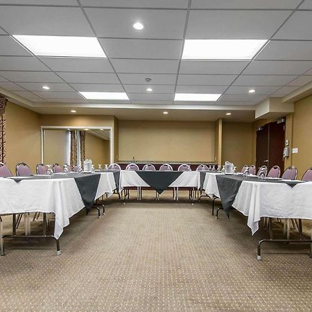 Quality Inn & Suites Bay Front Су-Сент-Мари Экстерьер фото