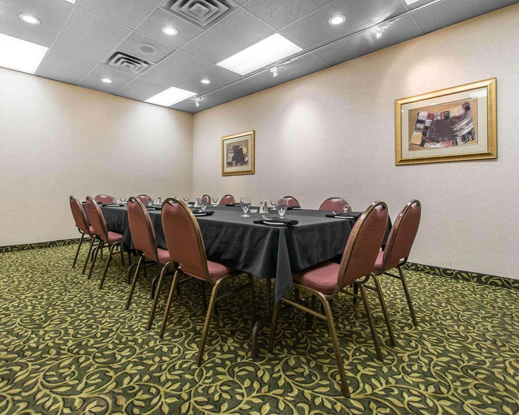 Quality Inn & Suites Bay Front Су-Сент-Мари Экстерьер фото